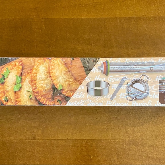 New! Dumpling Making Kit by Atlas Lion Kitchen - Picture 3 of 7